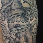 Tattoos - Giant squid sinking a ship - 103936